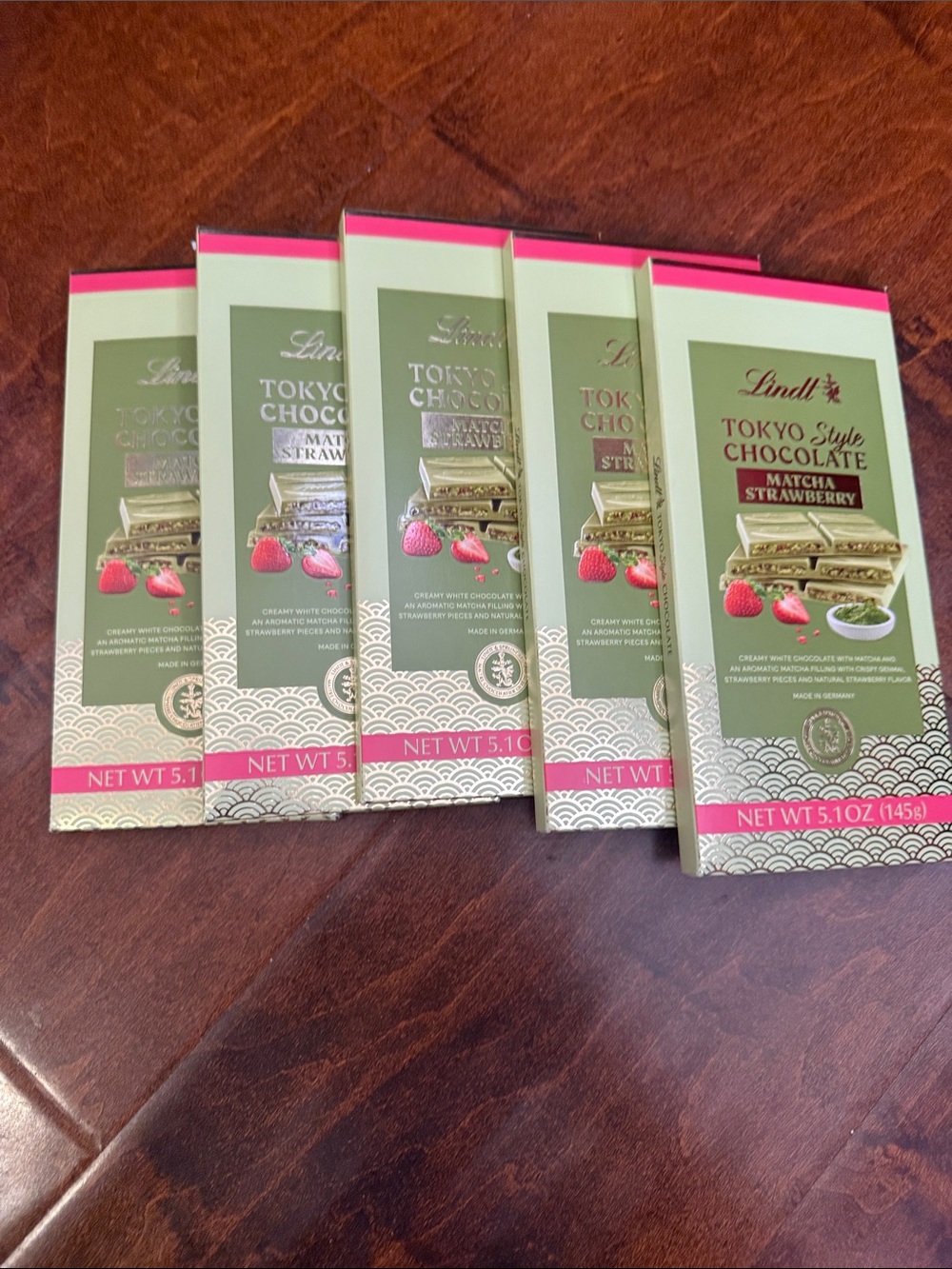 Lindt Tokyo Style Chocolate Matcha Strawberry Chocolate 5-Pack